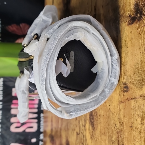 Coach Micro Crossbody - Picture 9 of 11